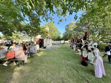 Wagramer Historientage 2024 - Ökumenische Friedensandacht mit uniformierten Teilnehmern