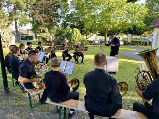 Wagramer Historientage 2024 - Ökumenische Friedensandacht, Hornensemble Marchfeld