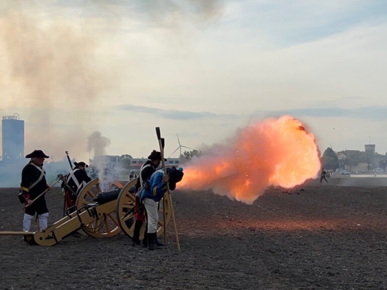 Wagramer Historientage 2024 – Schlachtnachstellung – © Pauli K. Wagramer Historientage 2024 - Schlachtnachstellung - © Pauli K.