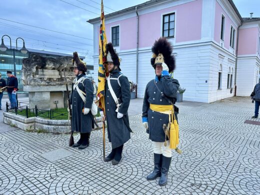 Infanterie Regiment Nr. 3 bei der Eröffnung der Langen Nacht der Museen am Bahnhof Deutsch-Wagram