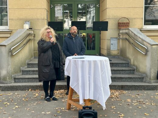 Steine der Erinnerung Deutsch-Wagram, Bürgermeisterin Ulla Mühl-Hittinger, Mag. Heinz Bogner