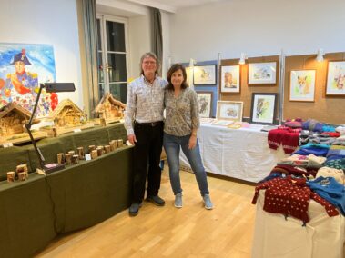 Weihnachtsmarkt im Napoleon- und Stadtmuseum Deutsch-Wagram, Herr und Frau Haberreiter - Krippen, Häkelarbeiten und Bilder