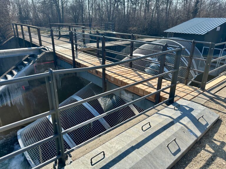 Kleinkraftwerk Marchfeldkanal in Deutsch-Wagram bei der Wehr 4 Kleinkraftwerk Marchfeldkanal in Deutsch-Wagram bei der Wehr 4