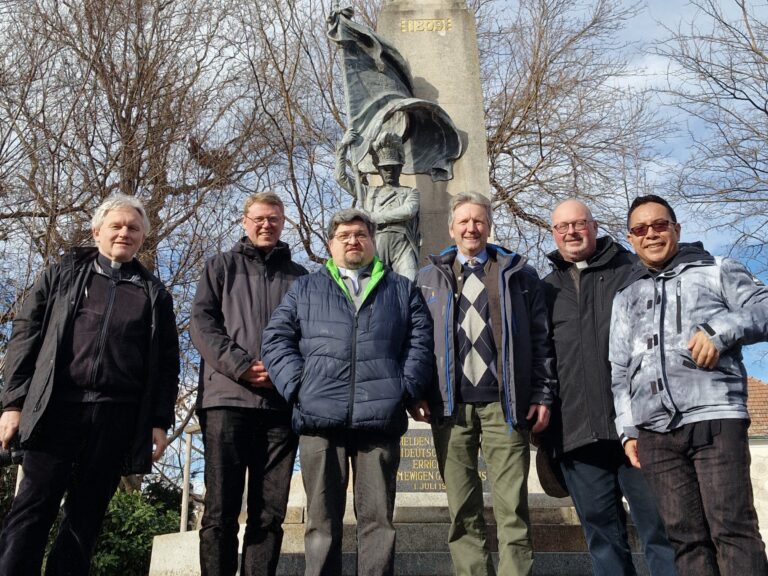 Priester-Geschichtsspaziergang mit Fritz Quirgst Priester-Geschichtsspaziergang mit Fritz Quirgst