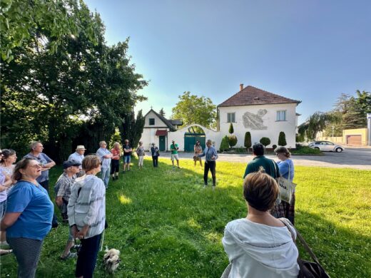 Geschichts- und Stadtführung mit Fritz Quirgst am 13. Juni 2025 - im Angerdorf vor der alten Schmiede