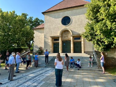 Geschichts- und Stadtführung mit Fritz Quirgst am 13. Juni 2025 - vor der Pfarrkirche