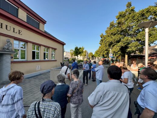 Geschichts- und Stadtführung mit Fritz Quirgst am 13. Juni 2025 - vor der Musikschule Deutsch-Wagram