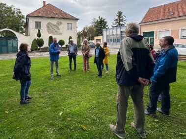 Geschichts- und Stadtführung mit Fritz Quirgst am 12. September 2025 - Angerdorf vor der alten Schmiede