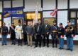 Lange Nacht der Museen in Deutsch-Wagram 2025. Offizielles Eröffnungsfoto mit Museumspräsident Fritz Quirgst, Vizebürgermeister Harald Nikitscher, Direktor des Eisenbahnmuseums Rudi Rossak, Direktor des Napoleonmuseums Mag. Michael Wenzel, Direktor des Stadtmuseums Ing. Manfred Groß, Wolfgang Lachnit (IR3) sowie Museumsvizepräsident und Kulturgemeinderat Mag. Franz Spehn.