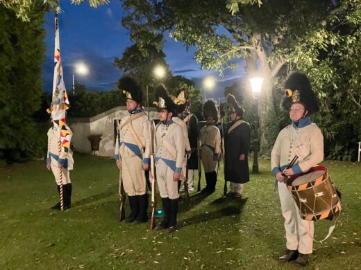 Lange Nacht der Museen in Deutsch-Wagram 2025. Das Infanterieregiment im Museumsgarten.