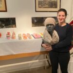 Weihnachtsmarkt im Napoleon- und Stadtmuseum, Jaqueline Zulic, Stoffhauben und Seifen