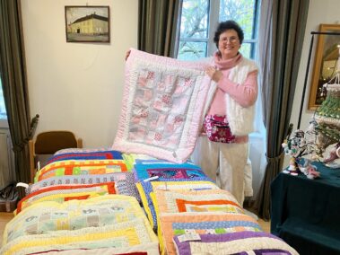 Weihnachtsmarkt im Napoleon- und Stadtmuseum, Susanne Höferl, Patchworkdecken für Babys und Kleinkinder