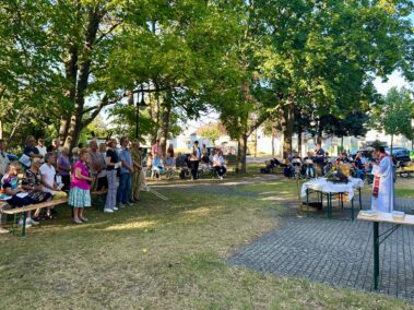 Gedenkmesse vor der Monumentalkapelle Deutsch-Wagram