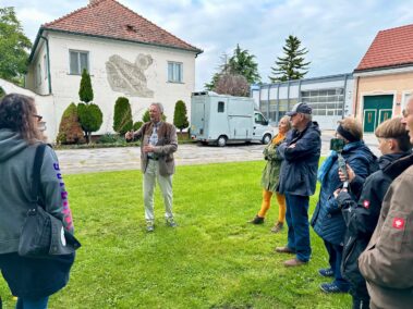 Vor der alten Schmiede in Deutsch-Wagram. Geschichts- und Stadtführung mit Fritz Quirgst am 11.09.2026, © Christian Matula